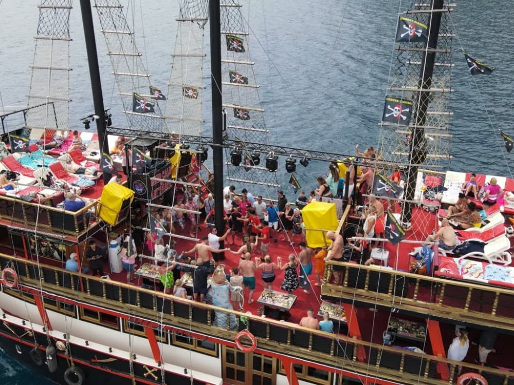 Marmaris Big Boss Diamond Piratenschiff (Alkoholfreie Getränke) - image 4